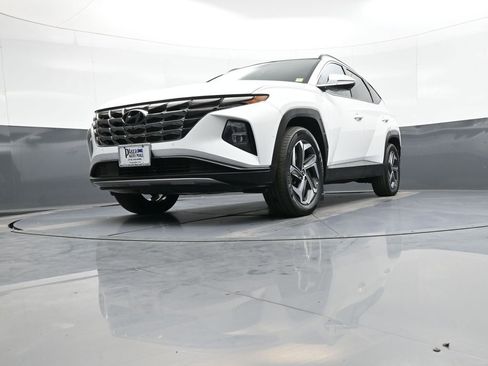 Certified 2022 Hyundai Tucson Limited w/ Cargo Package AWD/4WD image 27