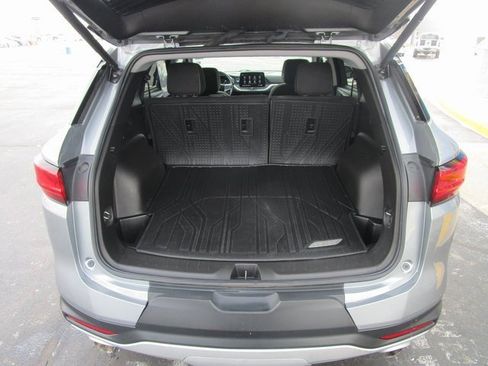 Certified 2024 Chevrolet Blazer LT w/ Convenience Package image 20