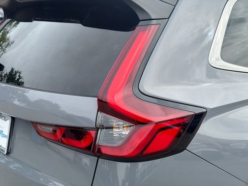Certified 2025 Honda CR-V LX image 27