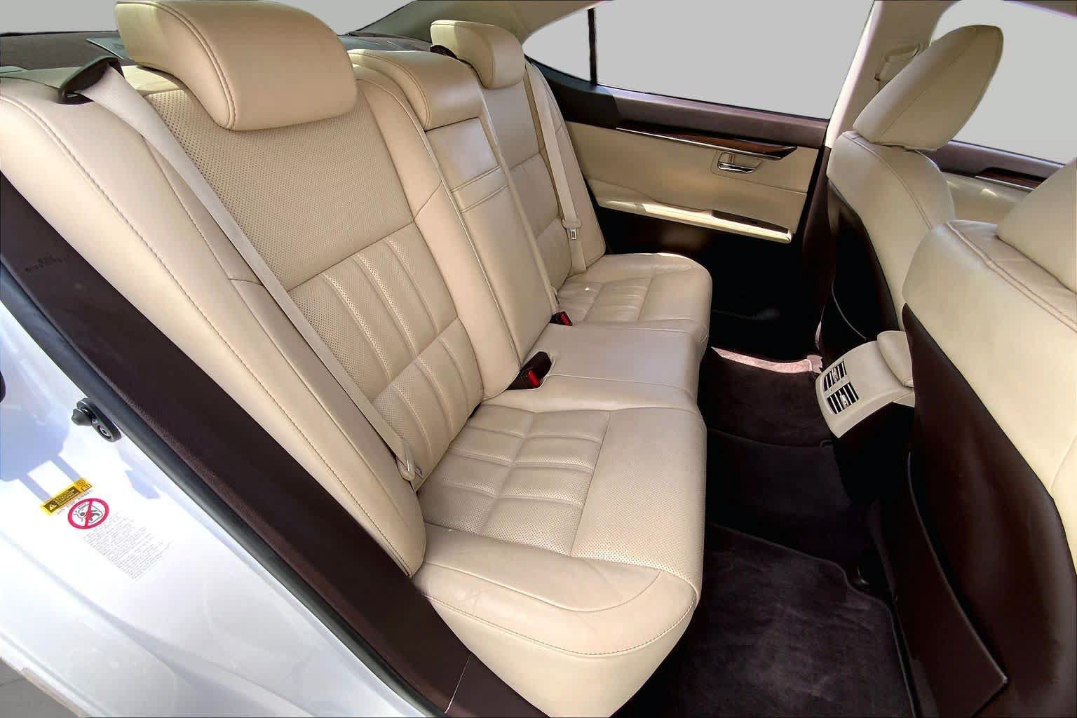 Used 2017 Lexus ES 350 w/ Luxury Package FWD image 19