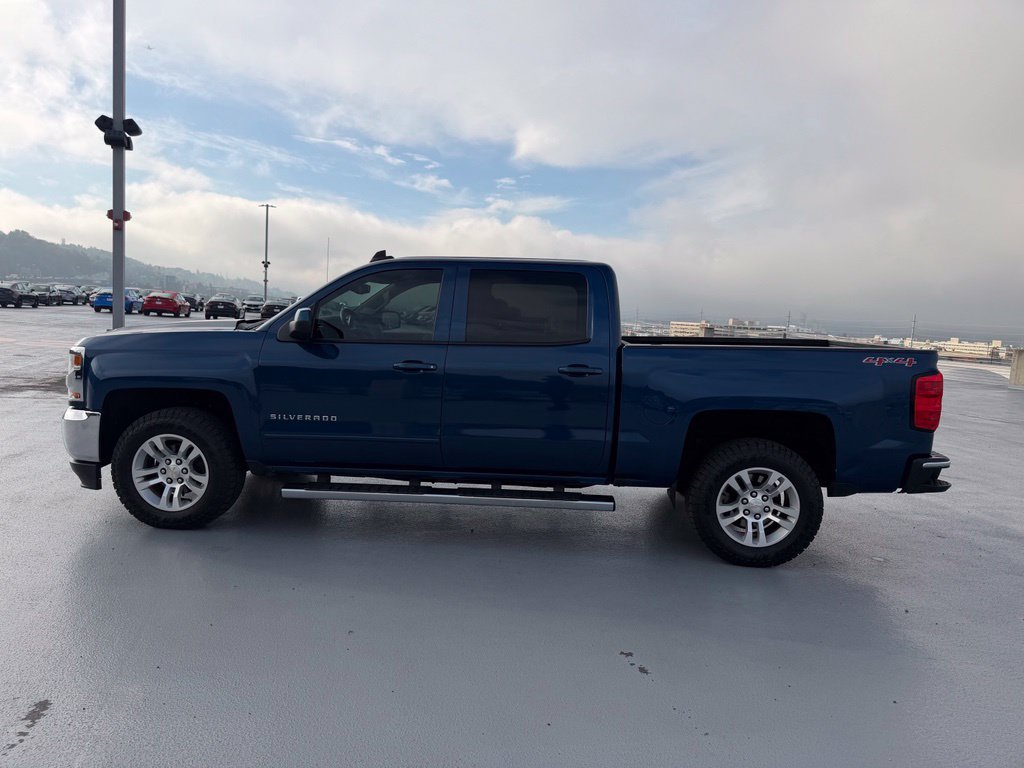 Used 2017 Chevrolet Silverado 1500 LT w/ All Star Edition AWD/4WD image 6