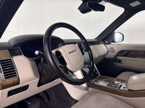 Certified 2019 Land Rover Range Rover HSE AWD/4WD image 4