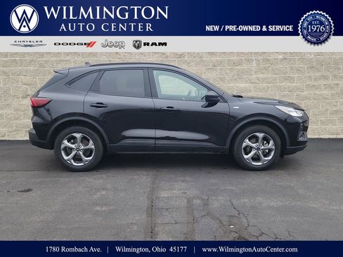 Used 2025 Ford Escape ST-Line AWD/4WD image 1