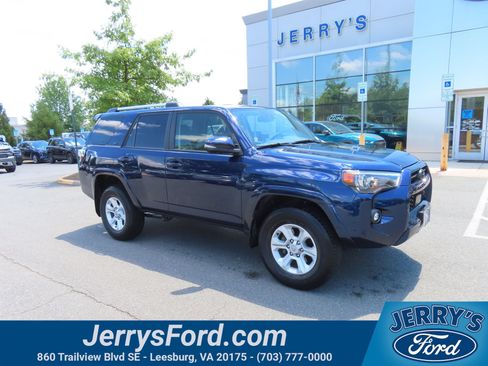 Used 2024 Toyota 4Runner SR5 Premium w/ Moonroof Package AWD/4WD image 1