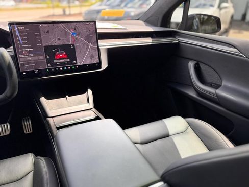 Used 2022 Tesla Model X Plaid AWD/4WD image 28