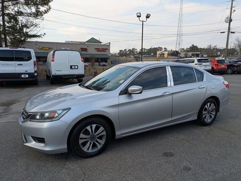 Used 2013 Honda Accord LX image 7