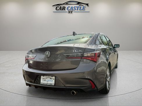 Used 2019 Acura ILX FWD image 9