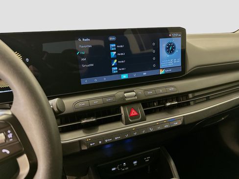 Used 2025 Kia K4 LXS FWD image 25