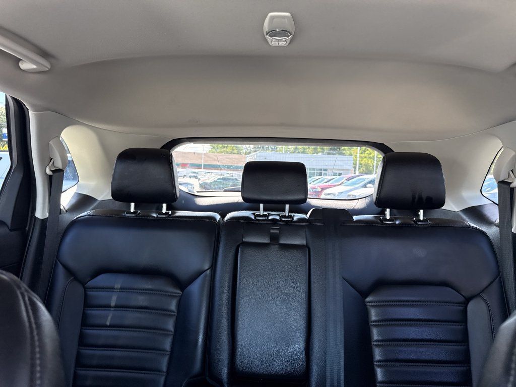 Used 2024 Ford Edge SEL AWD/4WD image 39