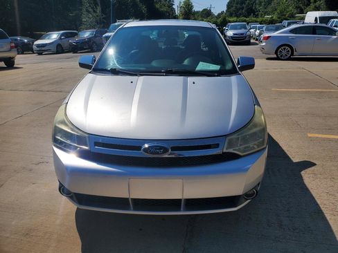 Used 2010 Ford Focus SEL FWD image 2