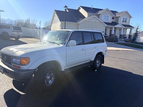 Used 1997 Toyota Land Cruiser image 1