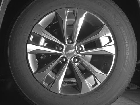 Used 2025 Chevrolet Equinox LT image 14