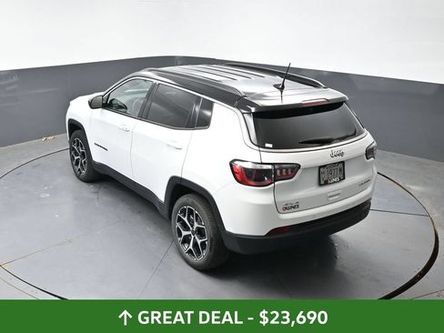 Used 2025 Jeep Compass Limited AWD/4WD image 48