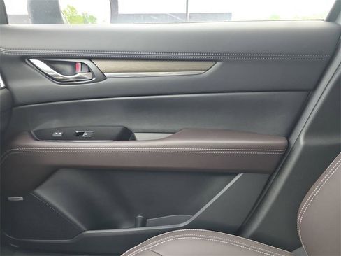 New 2025 MAZDA CX-5 Signature image 25