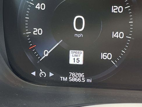 Used 2021 Volvo XC60 T8 Inscription Expression w/ Climate Package image 15