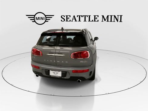 Used 2019 MINI Cooper Clubman S w/ Premium Package image 10