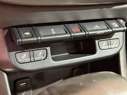 Used 2016 Chevrolet Colorado Z71 AWD/4WD image 26