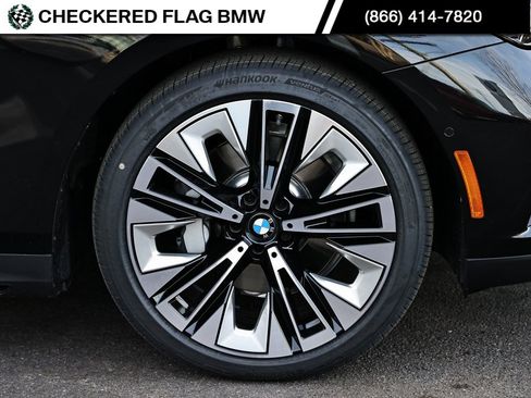 Certified 2025 BMW 530i w/ Premium Package image 4