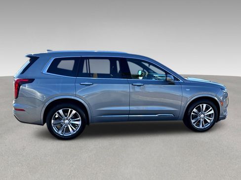 Used 2023 Cadillac XT6 Premium Luxury FWD image 26