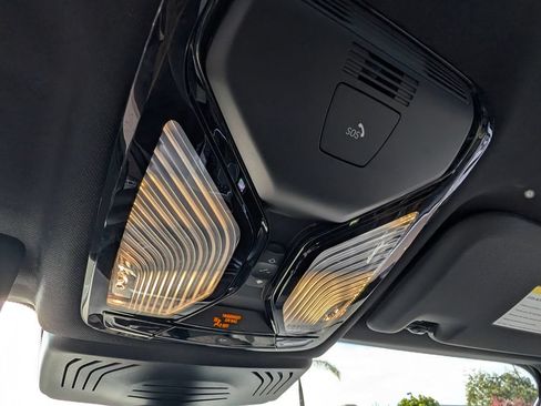 Used 2023 BMW X3 sDrive30i w/ Convenience Package w/ZPA RWD image 25