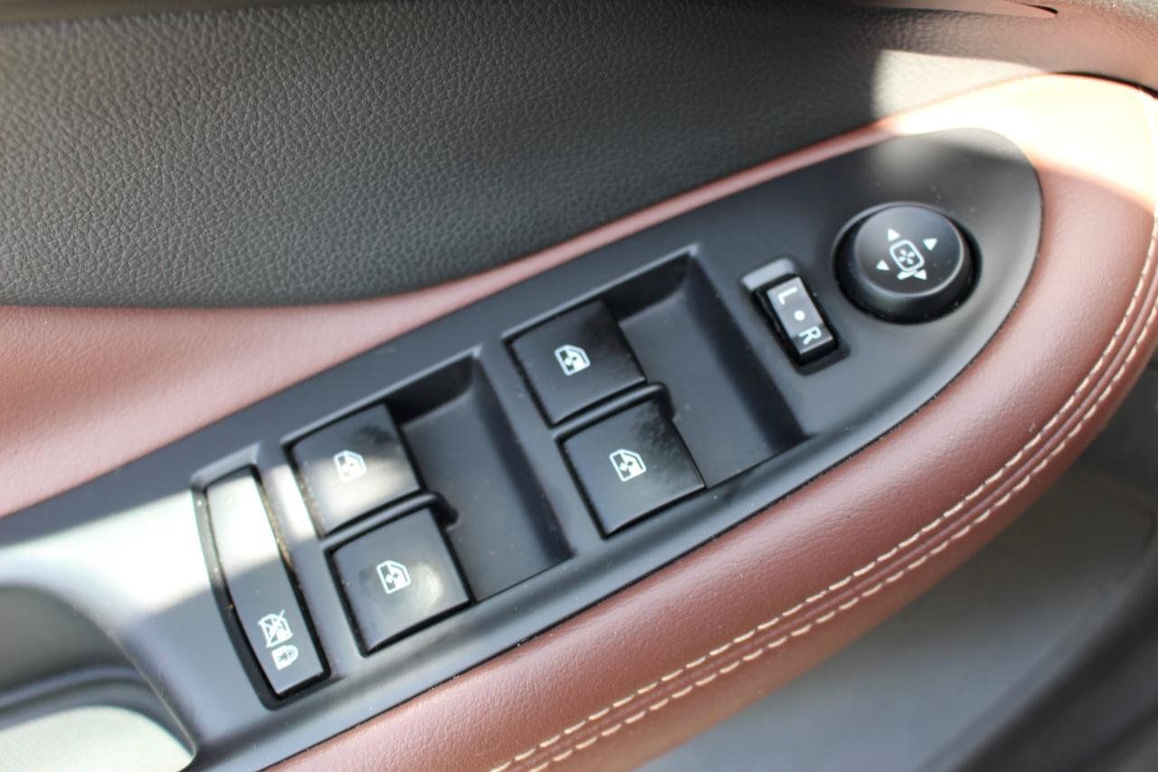 Used 2017 Buick Envision Premium AWD/4WD image 12