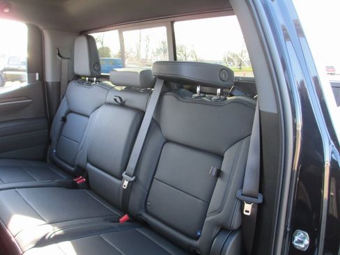 New 2026 GMC Sierra 1500 SLT w/ SLT Premium Plus Package image 13