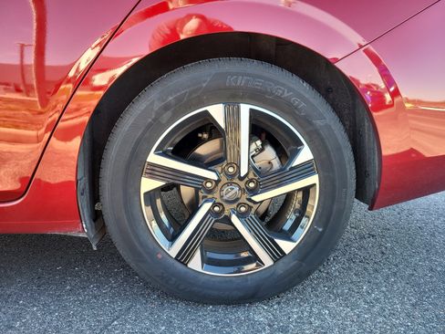 Used 2024 Nissan Sentra SV image 8