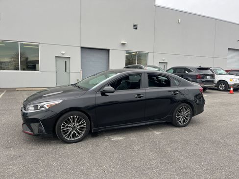 Used 2022 Kia Forte GT-Line w/ GT-Line Premium Package image 4