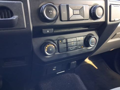 Used 2016 Ford F150 XL w/ Equipment Group 101A Mid RWD image 26