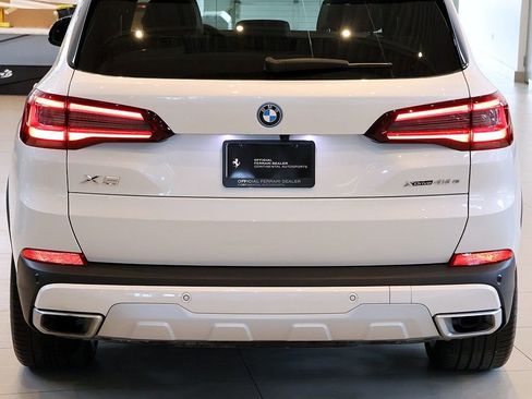 Used 2023 BMW X5 xDrive45e w/ Executive Package image 49