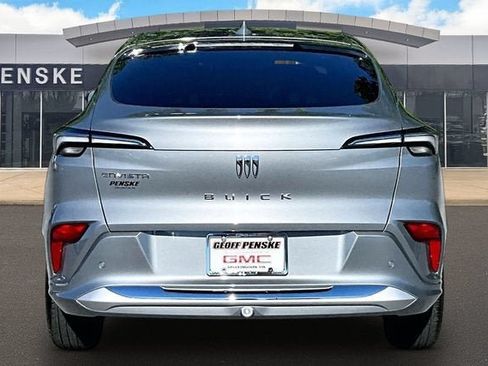 Used 2025 Buick Envista Avenir FWD image 4