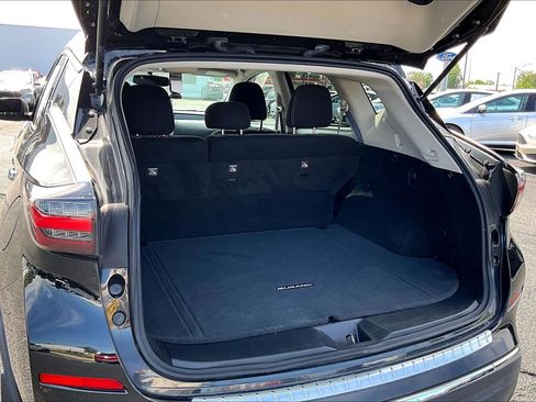 Used 2019 Nissan Murano SV FWD image 19