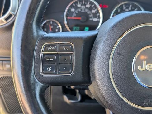 Used 2013 Jeep Wrangler Rubicon w/ Connectivity Group AWD/4WD image 24