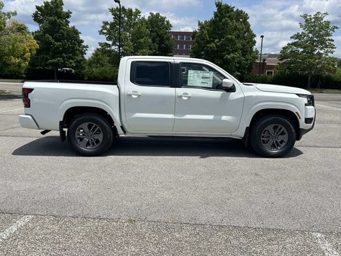 New 2026 Nissan Frontier SV w/ SV Convenience Package RWD image 8