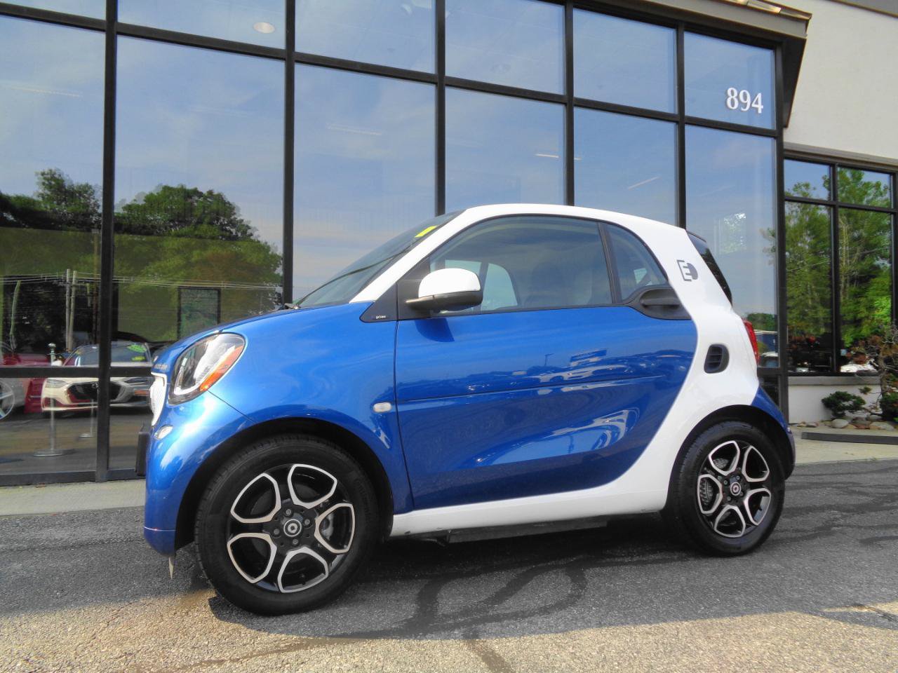 Used 2017 smart fortwo electric drive RWD image 1