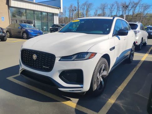 Used 2025 Jaguar F-PACE R-Dynamic S AWD/4WD image 4