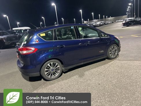 Used 2017 Ford C-MAX Energi Titanium w/ Equipment Group 501A image 7