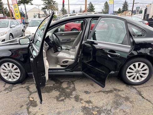 Used 2005 Volvo S40 2.4i image 16
