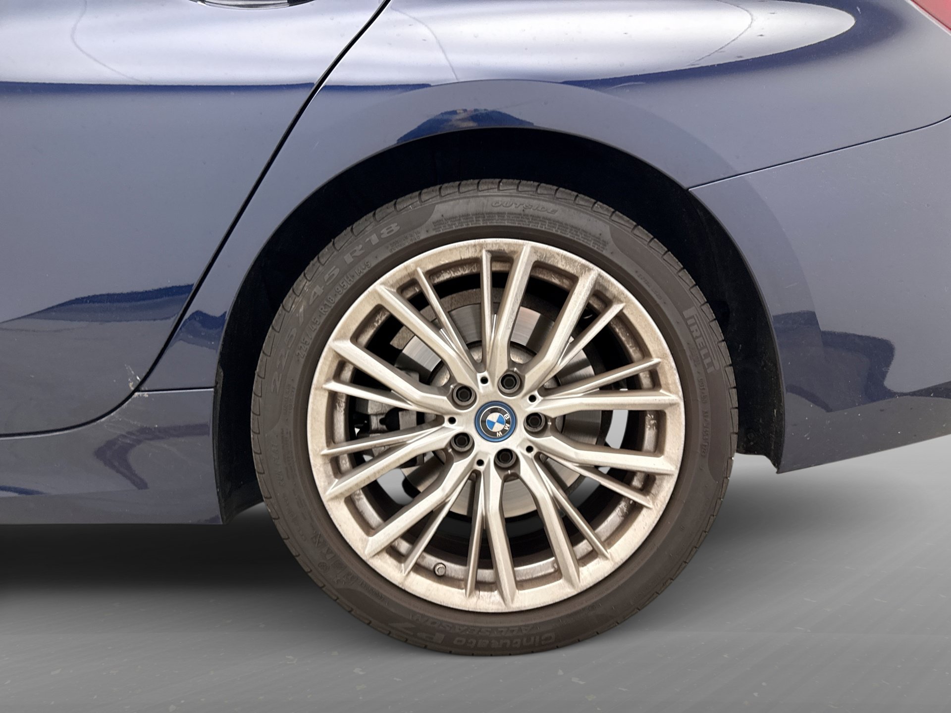Used 2023 BMW 330e xDrive w/ Premium Package AWD/4WD image 13