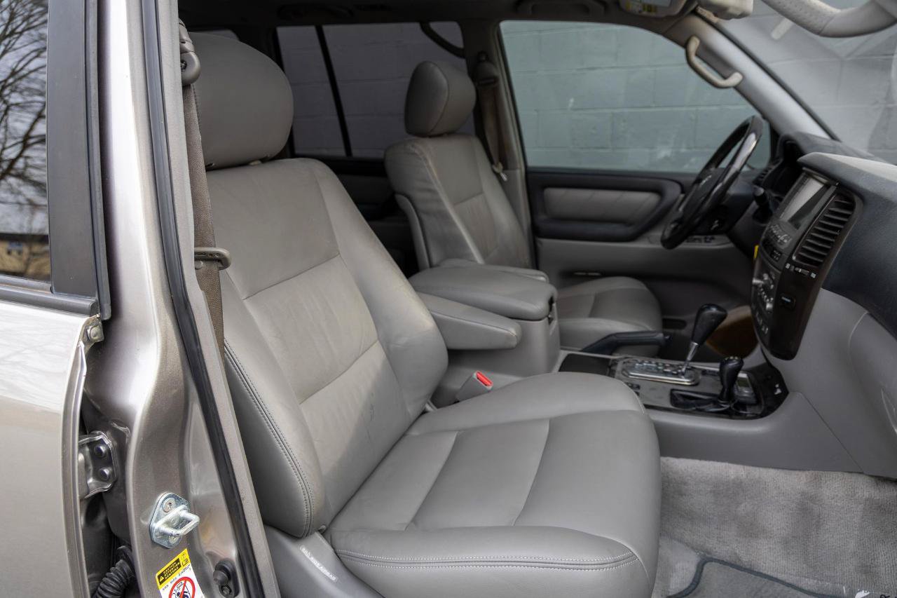 Used 2006 Toyota Land Cruiser AWD/4WD image 5