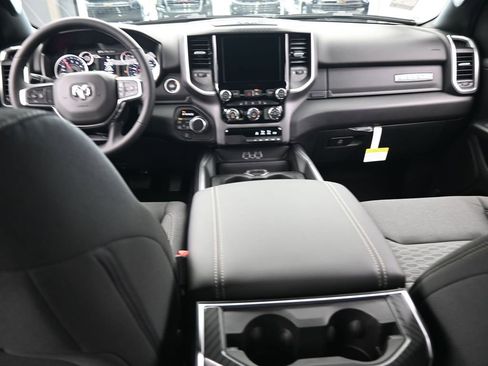 Used 2025 RAM 1500 Big Horn image 31