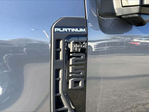 Used 2026 Ford F250 Platinum AWD/4WD image 40