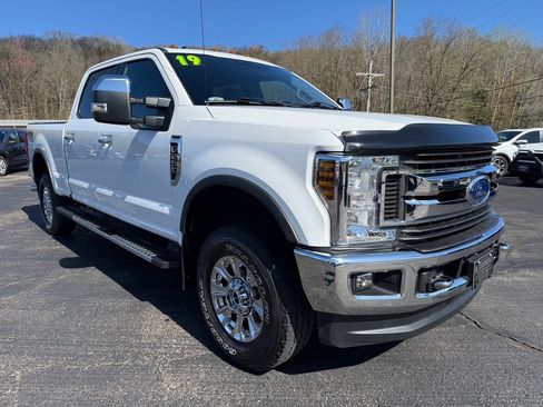 Used 2019 Ford F250 XLT w/ XLT Premium Package AWD/4WD image 1