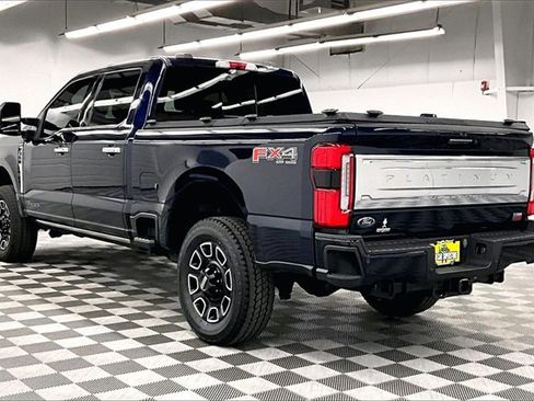 Used 2024 Ford F350 Platinum w/ FX4 Off-Road Package image 2