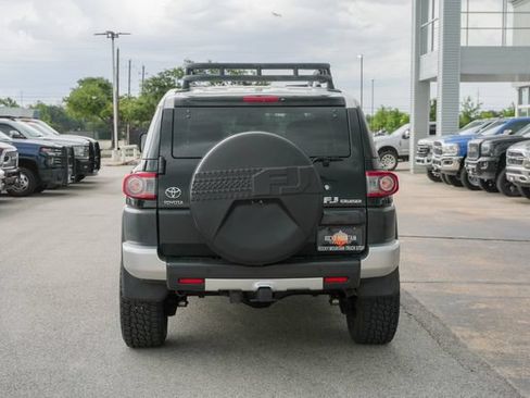 Used 2014 Toyota FJ Cruiser 4WD w/ Upgrade Package image 8