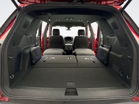 Used 2023 Chevrolet Traverse LT w/ LPO, Floor Liner Package AWD/4WD image 24