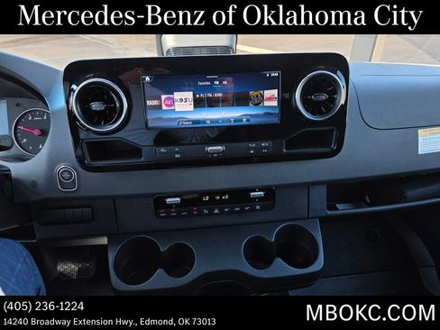 Used 2026 Mercedes-Benz Sprinter 2500 image 13