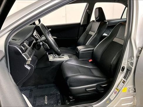 Used 2012 Toyota Camry SE image 23