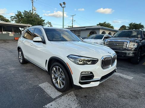Used 2021 BMW X5 sDrive40i w/ Premium Package RWD image 3