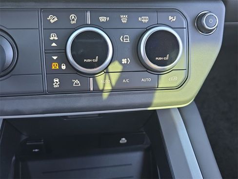 New 2026 Land Rover Defender 130 V8 image 25